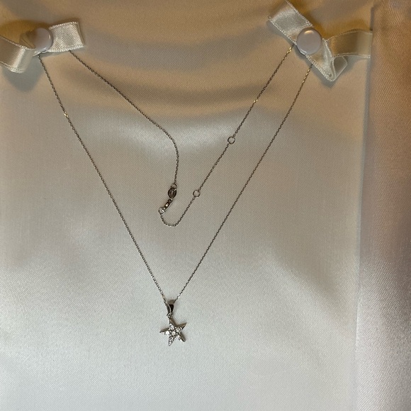 Diamond Star Necklace Dazzling 14k White Gold - Picture 6 of 6